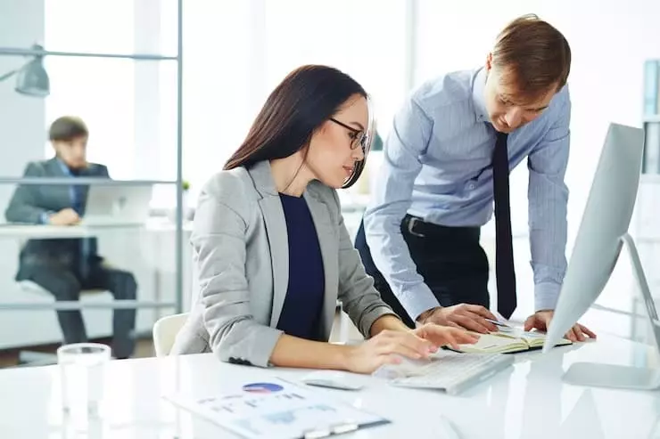Servicios de Contabilidad, Tributarios, Seguridad Social y Societarios.